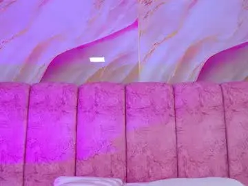 Chaturbate Best live sex cam show of emma_curvy1