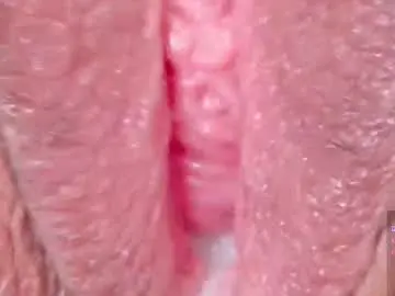 Chaturbate Live Sex Cam of horny_moly