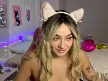 Chaturbate Best live sex cam show of emily_tyler19