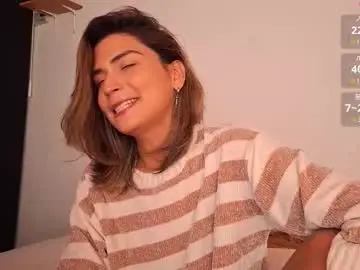 Chaturbate Free Porn Cam of skyamber8v2