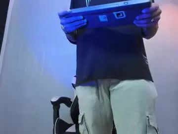 Chaturbate Live Sex Cam of brand_collins