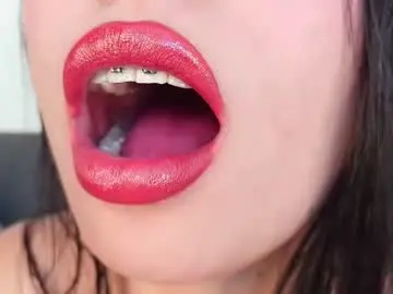 Chaturbate Sex Chat of mia_roux13
