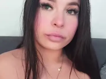 Chaturbate Best live sex cam show of mia_roux13