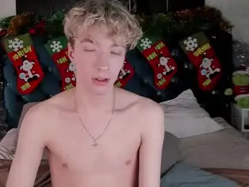 Chaturbate Live Sex Cam of trevorbenson