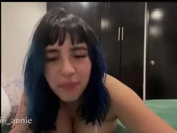 Chaturbate Sex Cam of annie_snow_