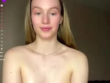 Chaturbate Watch Live Sex Cams of antionettepulgarin