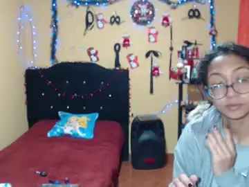 Chaturbate Live Sex Cam of violetsexhot999