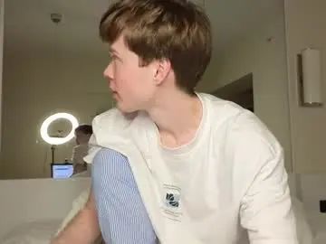 Chaturbate Live Sex Cam of cameron_crowly