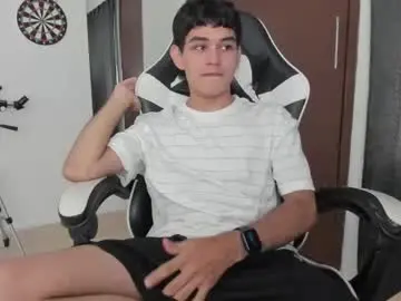Chaturbate Live Sex of ronaldmq20