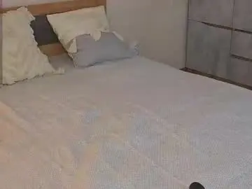 Chaturbate Live Sex Cam of _reverse_gang_