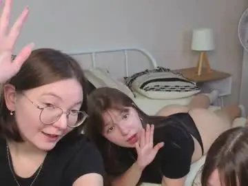 Chaturbate Nude Webcam of _reverse_gang_