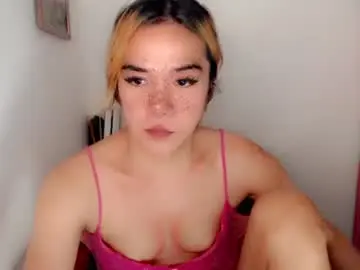 Chaturbate Adult Video Chat of foxyinnocentstar