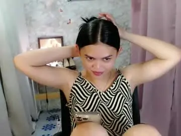 Chaturbate Free Porn Cam of yourlovelytranspinay