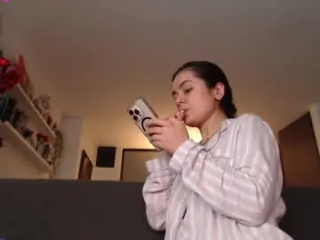 Chaturbate Best live sex cam show of guccipussy1