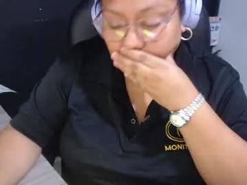 Chaturbate Live Sex of angy_ro12