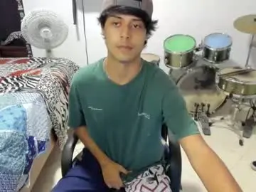 Chaturbate Free Live Porn of ben_falcon