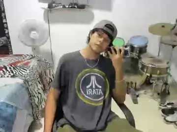 Chaturbate Live Sex Cam of ben_falcon
