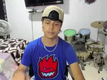 Chaturbate Sex Cam of ben_falcon