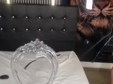 Chaturbate Best live sex cam show of ariana_toro