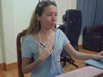 Chaturbate Sex Cam of ellcrys