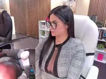 Chaturbate Live Sex Cam of naugthyelli