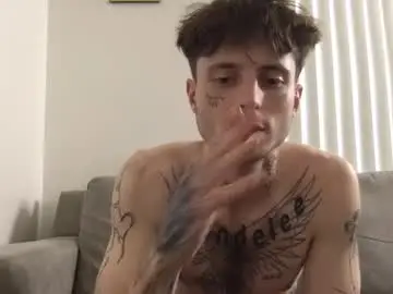 Chaturbate Adult Video Chat of prettyboyszn