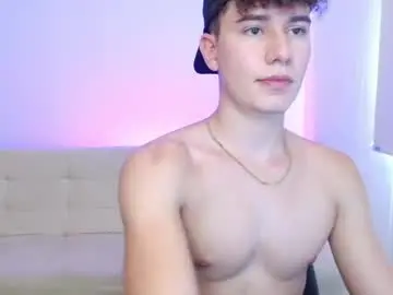 Chaturbate Live Sex of adrian_morelli
