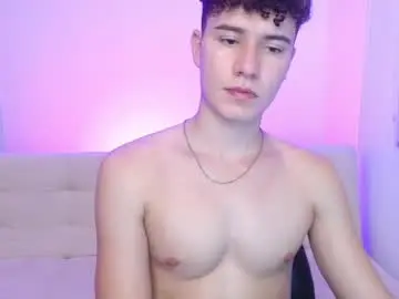 Chaturbate Adult Webcam of adrian_morelli