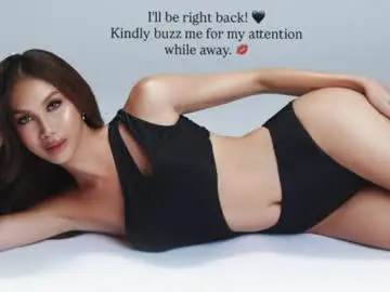 Chaturbate Live Sex Cam of chelseariches