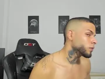 Chaturbate Nude Webcam of curtis_blake