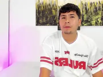 Chaturbate Live Porn of andyff_