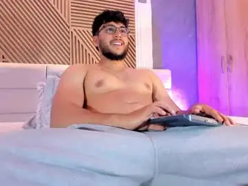 Chaturbate Free Porn Cam of mikefox__