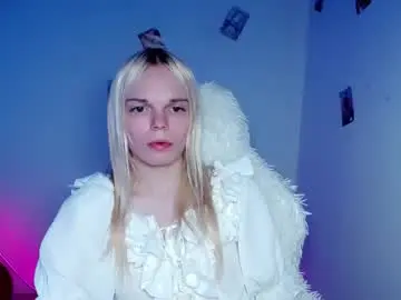 Chaturbate Watch Live Sex Cams of emily_nyaffe