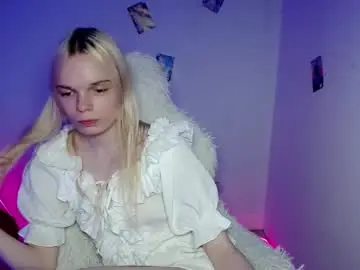 Chaturbate Live Porn of emily_nyaffe