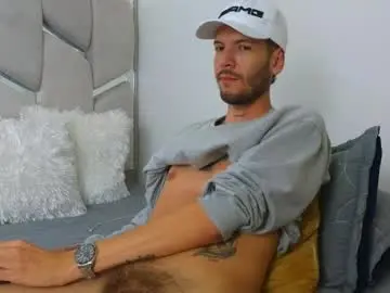 Chaturbate Nude Webcam of max_tayloor