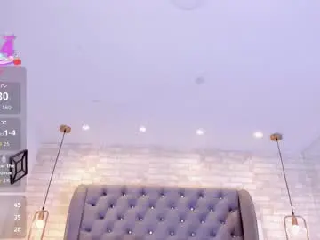 Chaturbate Nude Webcam of roxanne_hale