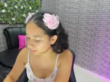 Chaturbate Live Sex Cam of akimmidoll