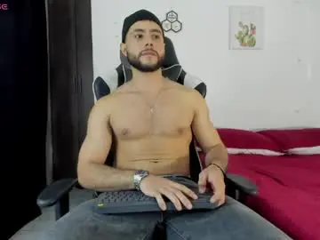 Chaturbate Adult Webcam of bryan_oficials