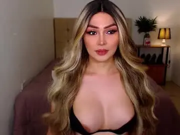 Chaturbate Live Sex Cam of i_luv_2_fuck_you