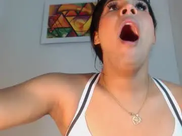 Chaturbate Live Sex of isabellat111383