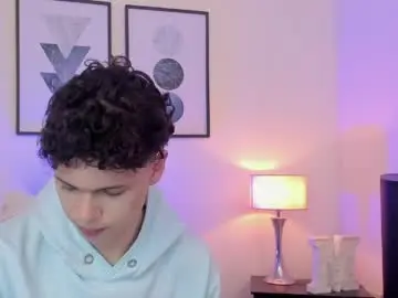 Chaturbate Sex Cam of mykelcano