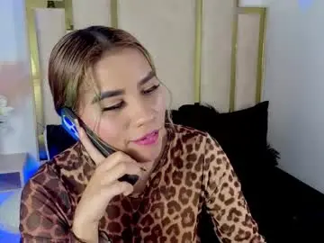 Chaturbate Adult Video Chat of yeli_amber3