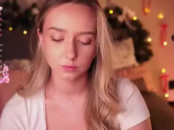 Chaturbate Adult Video Chat of alodiaacomb