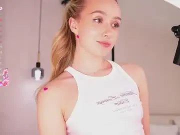 Chaturbate Live Porn of alodiaacomb