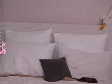 Chaturbate Live Sex Cam of alodiaacomb