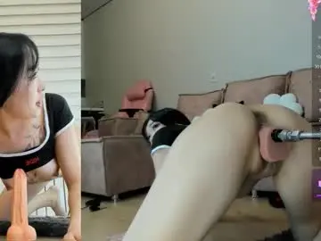 Chaturbate Live Sex Cam of lee_yooo