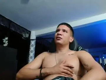 Chaturbate Best live sex cam show of damyan_2003