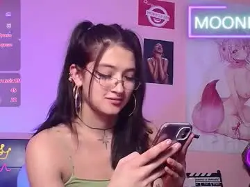 Chaturbate Adult Video Chat of moonfiredance