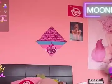Chaturbate Best live sex cam show of moonfiredance