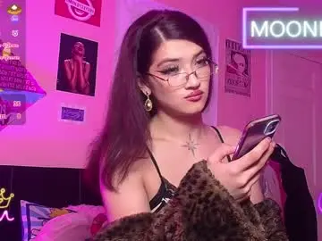 Chaturbate Live Porn of moonfiredance